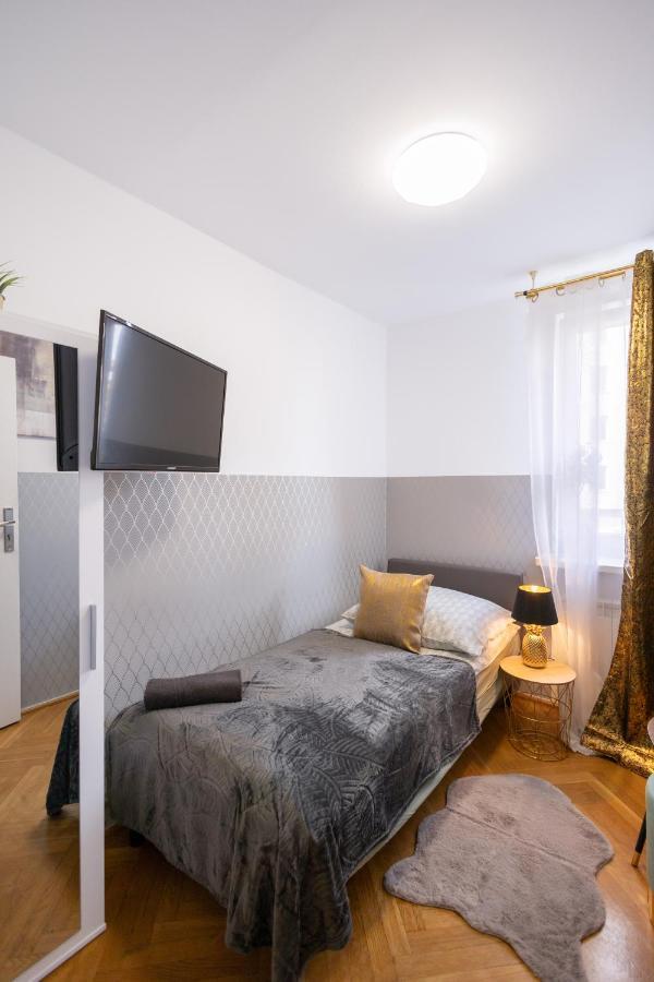 Clicktheflat Stawki Apart Rooms Варшава Экстерьер фото